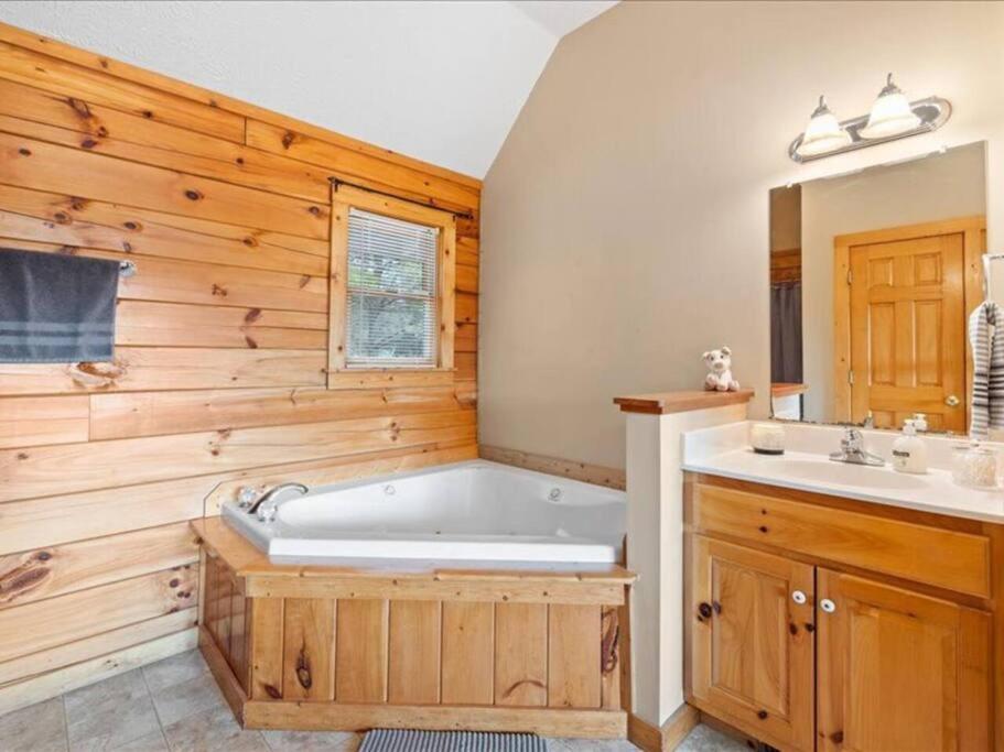 Villa Breathtaking Views Of The Smokies, 3 Mins To Gatlinburg Esterno foto