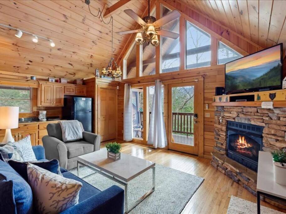 Villa Breathtaking Views Of The Smokies, 3 Mins To Gatlinburg Esterno foto