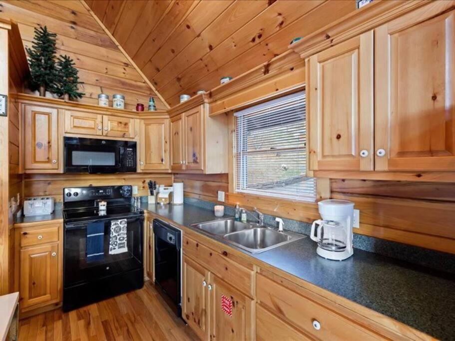 Villa Breathtaking Views Of The Smokies, 3 Mins To Gatlinburg Esterno foto